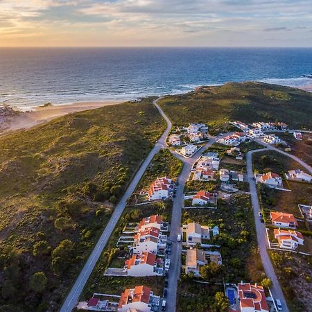 Beach House Clerigo - 2 Unique Apartments アルジェズール エクステリア 写真